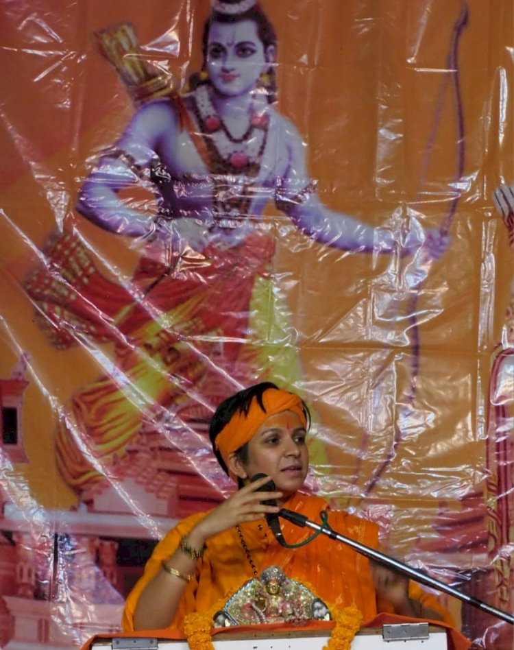 कलियुग में एक ही शरीर के अंदर राक्षस व मनुष्य का निवास स्थल --साध्वी अन्नपूर्णा वर्षानागर